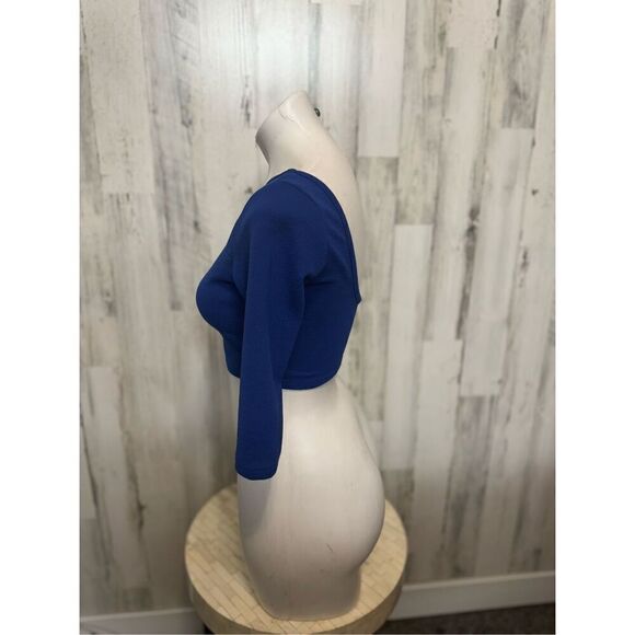 Blue crop top - Picture 2 of 5